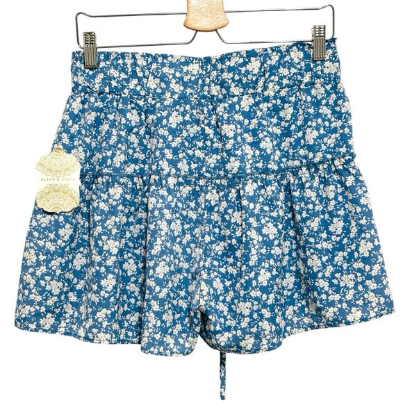 Altar'd State Camille Layered Shorts Sz L Blue Floral Flowy Tie Elastic Waist - Picture 2 of 7